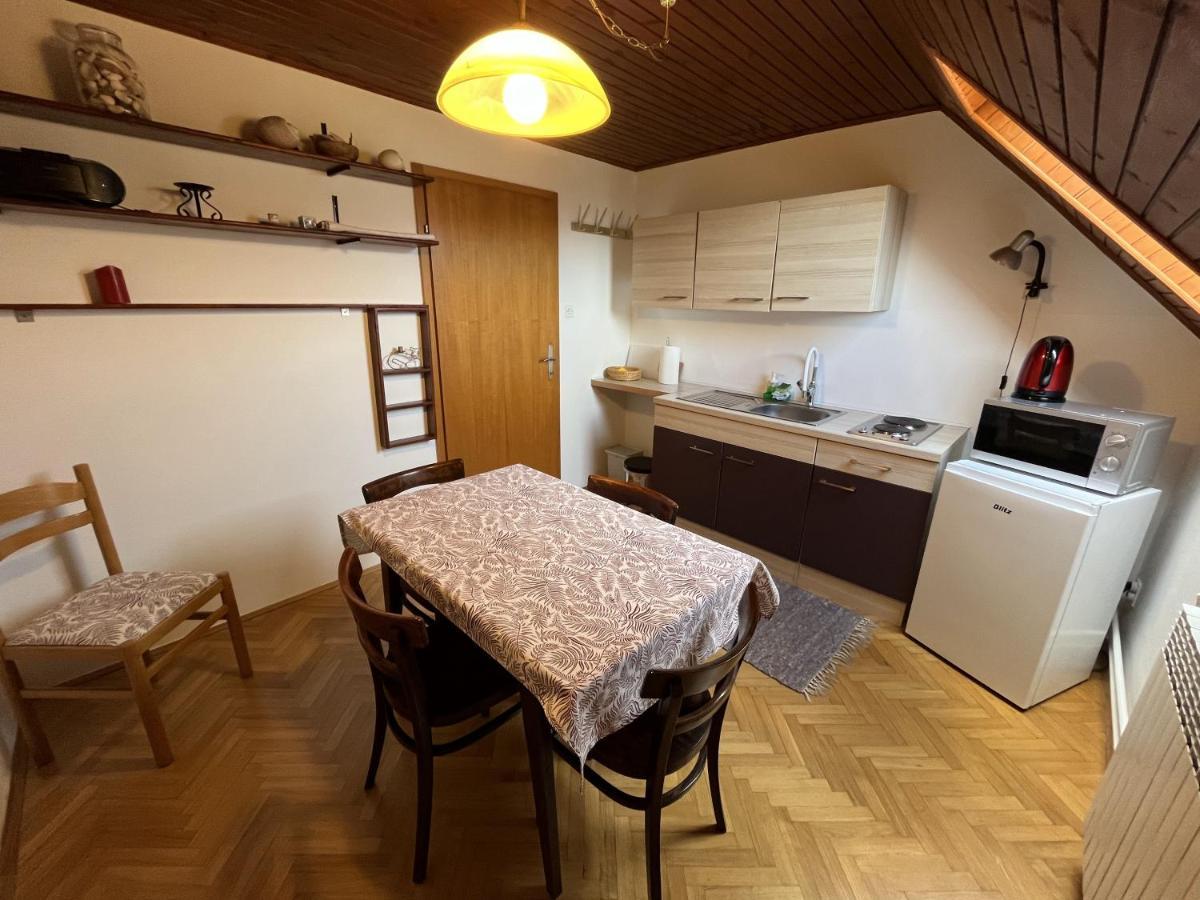 Cozzy Apartment In Nature Zagreb Exterior photo